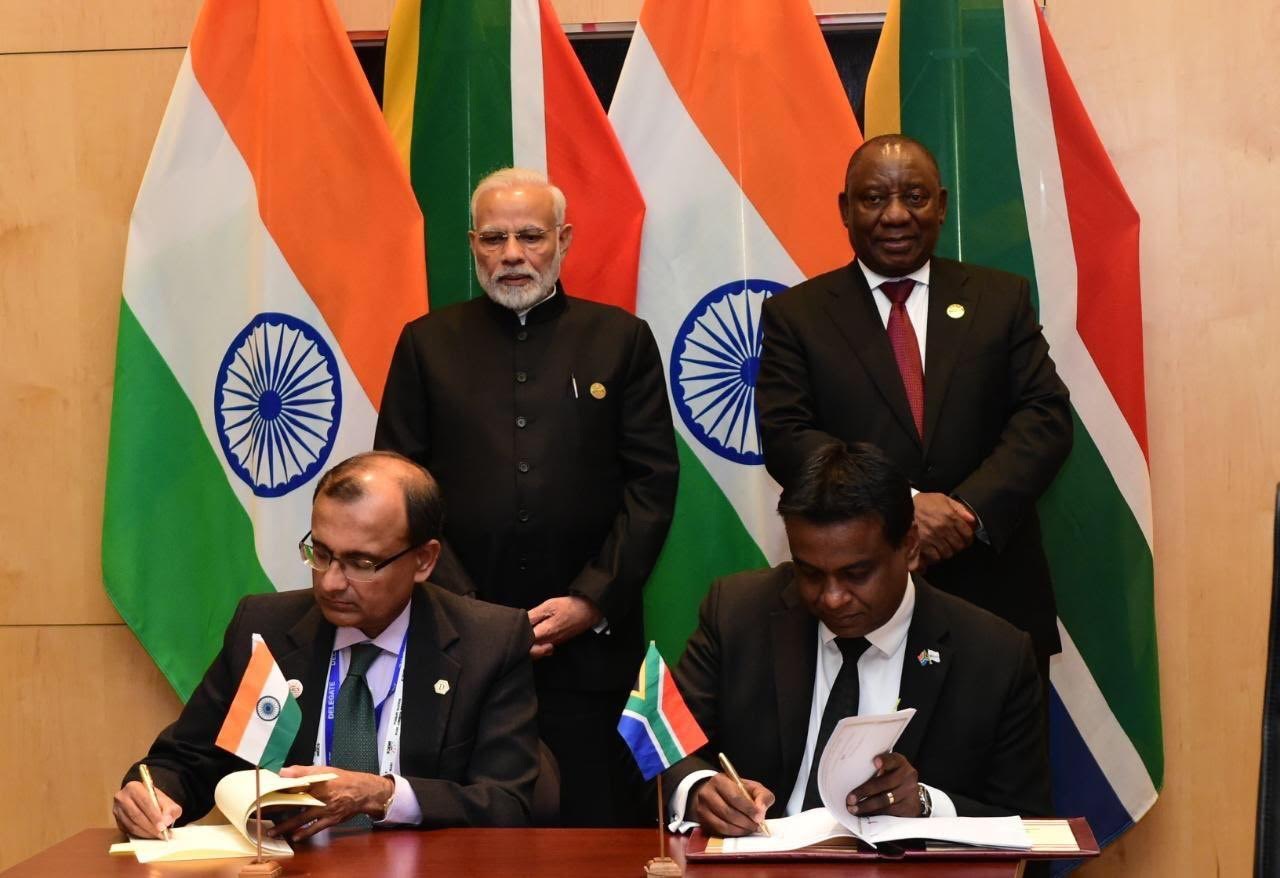 SANSA and ISRO sign MoU during BRICS Summit